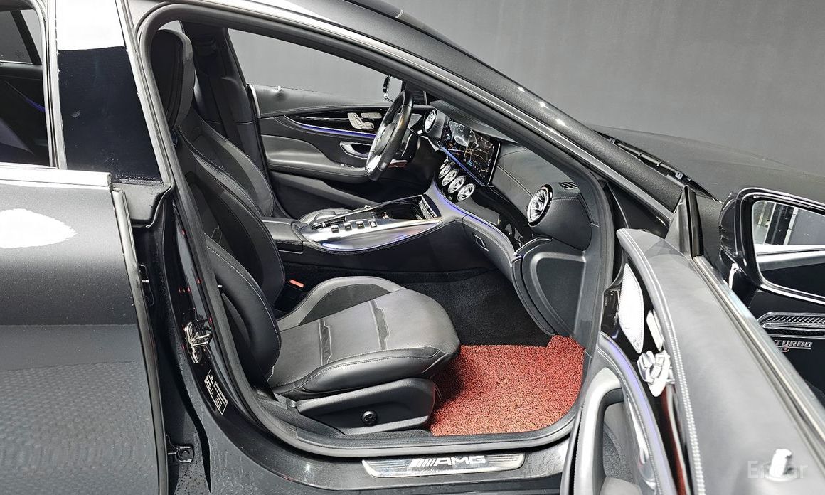 AMG GT4 DOOR 43 4MATIC+ 12
