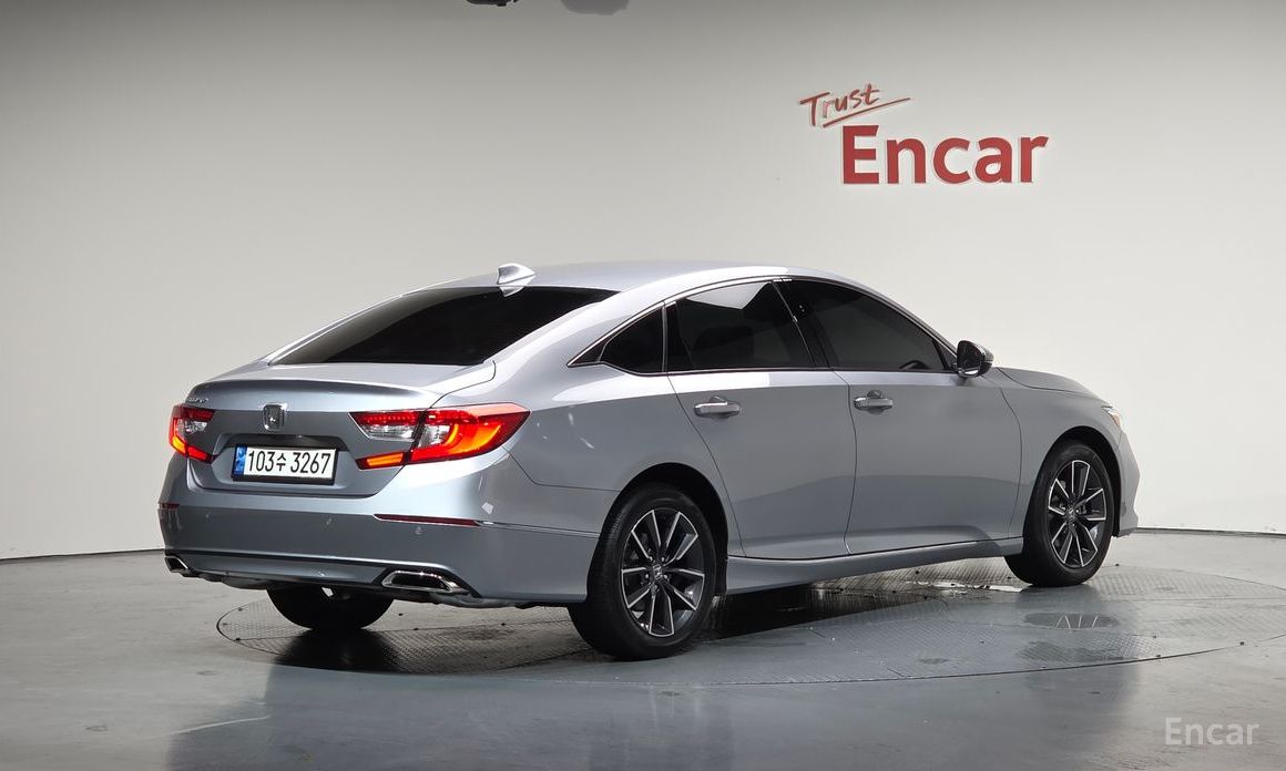 Honda Accord 10th Generation 1.5 Turbo №2