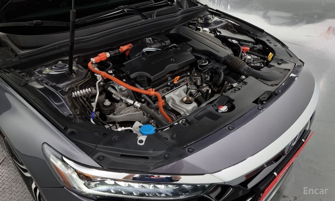 Honda Accord 10th Generation 2.0 Hybrid Touring №7