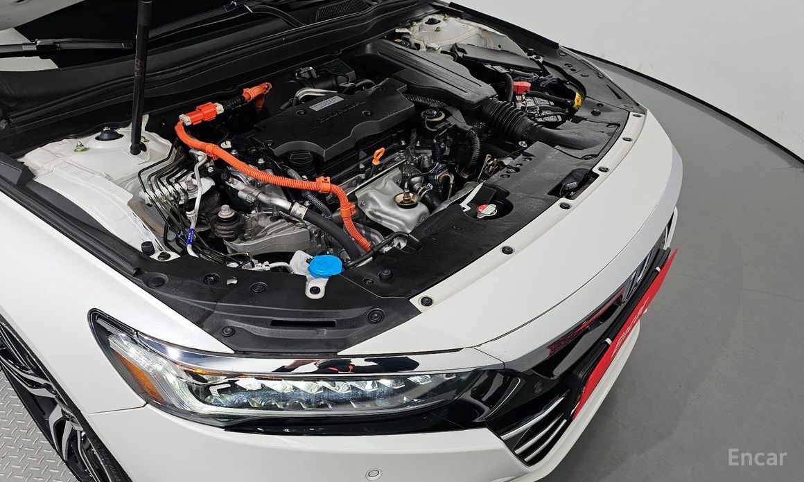 Honda Accord 10th Generation 2.0 Hybrid Touring №7
