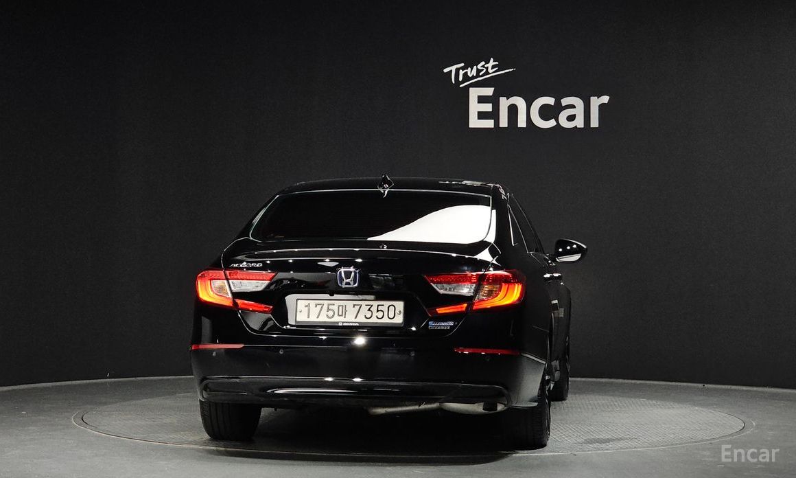 Honda Accord 10th Generation 2.0 Hybrid Touring №5