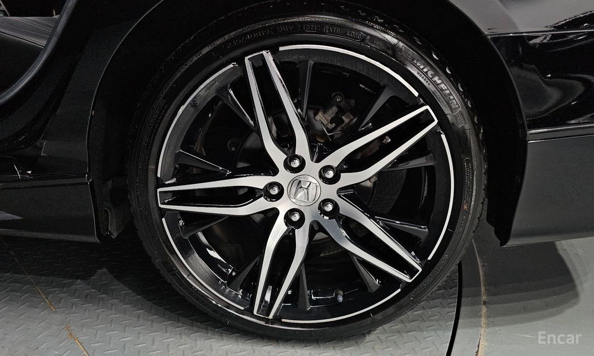 Honda Accord 10th Generation 2.0 Hybrid Touring №6