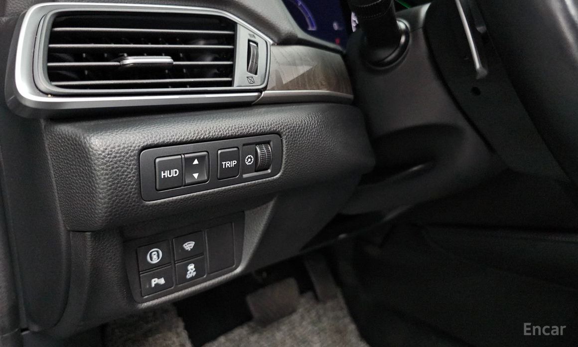Honda Accord 10th Generation 2.0 Hybrid Touring №17