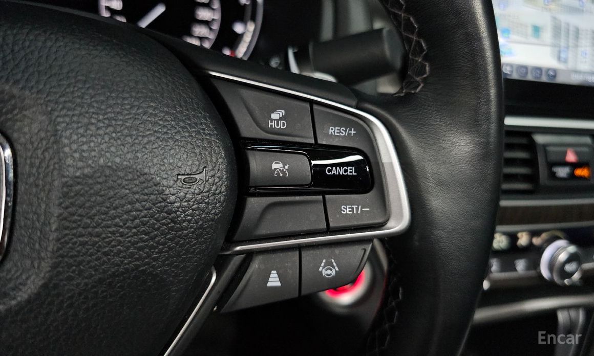 Honda Accord 10th Generation 2.0 Hybrid Touring №20
