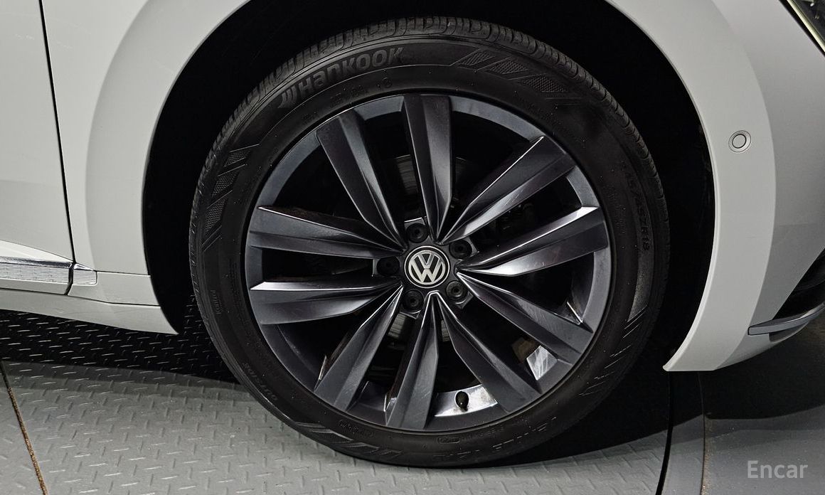 Audi Atheon 2.0 TDI Premium №6