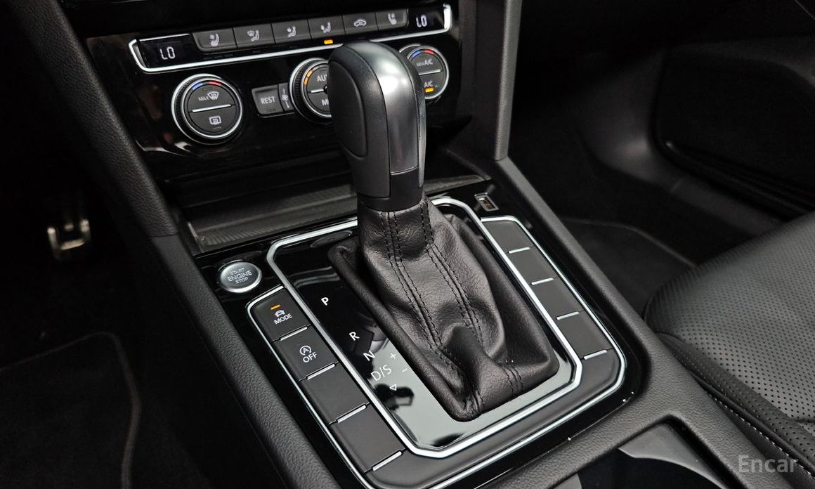 Audi Atheon 2.0 TDI Premium №10