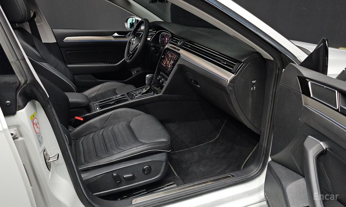 Audi Atheon 2.0 TDI Premium №11