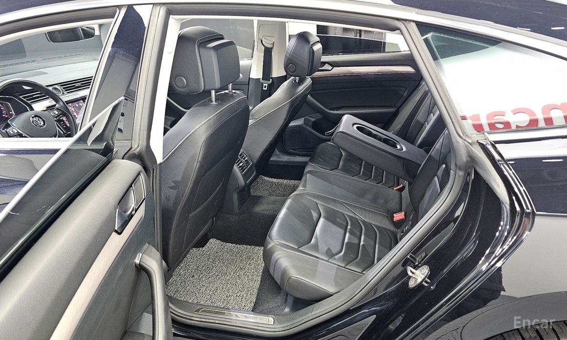 Atheon 2.0 TDI Premium 12