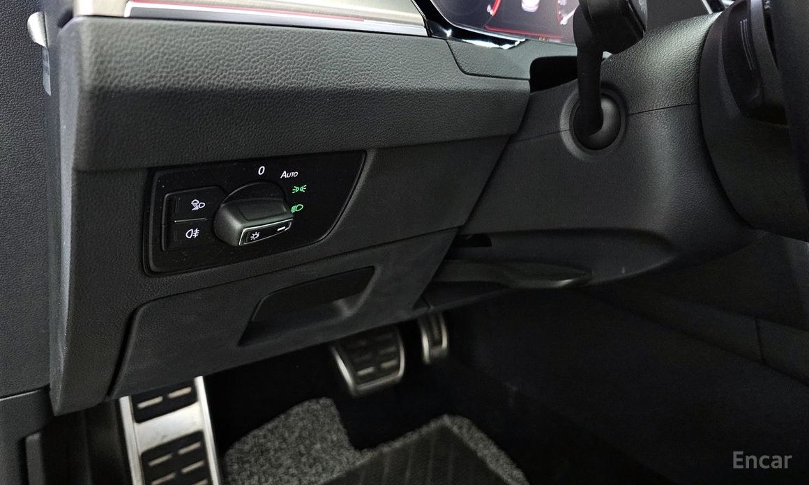 Atheon 2.0 TDI Premium 16
