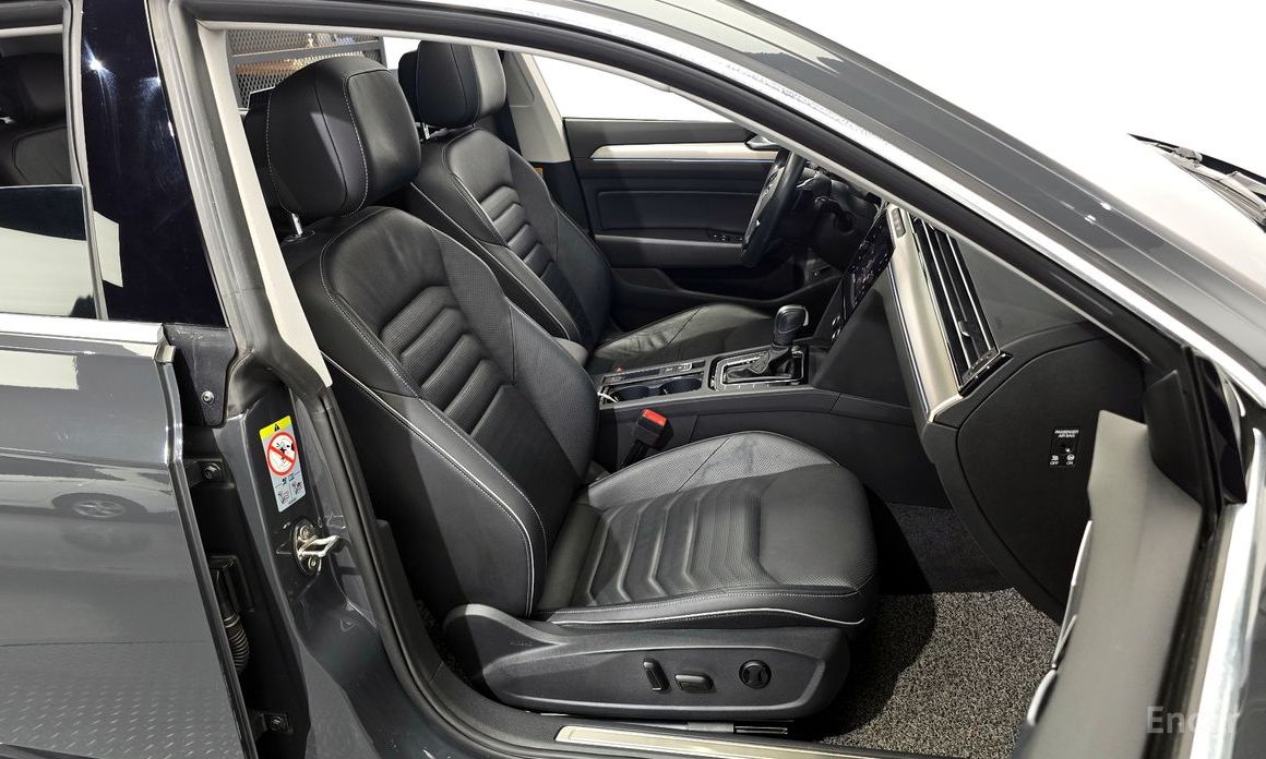 Atheon 2.0 TDI Premium 13