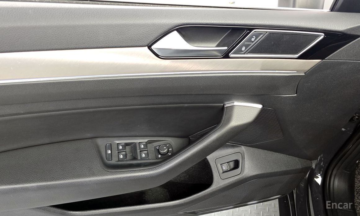 Atheon 2.0 TDI Premium 15