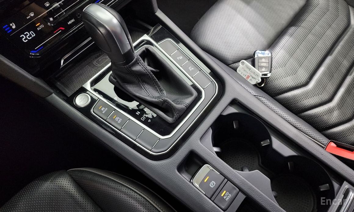 Audi Atheon 2.0 TDI Prestige №10