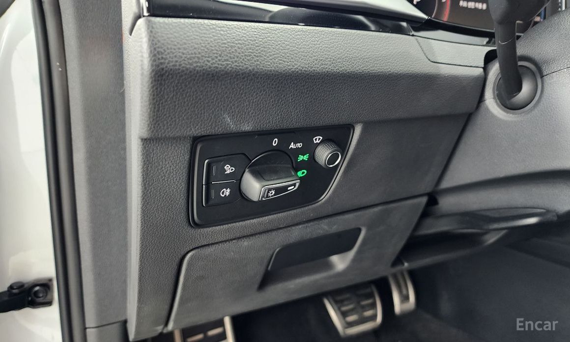 Audi Atheon 2.0 TDI Prestige №15