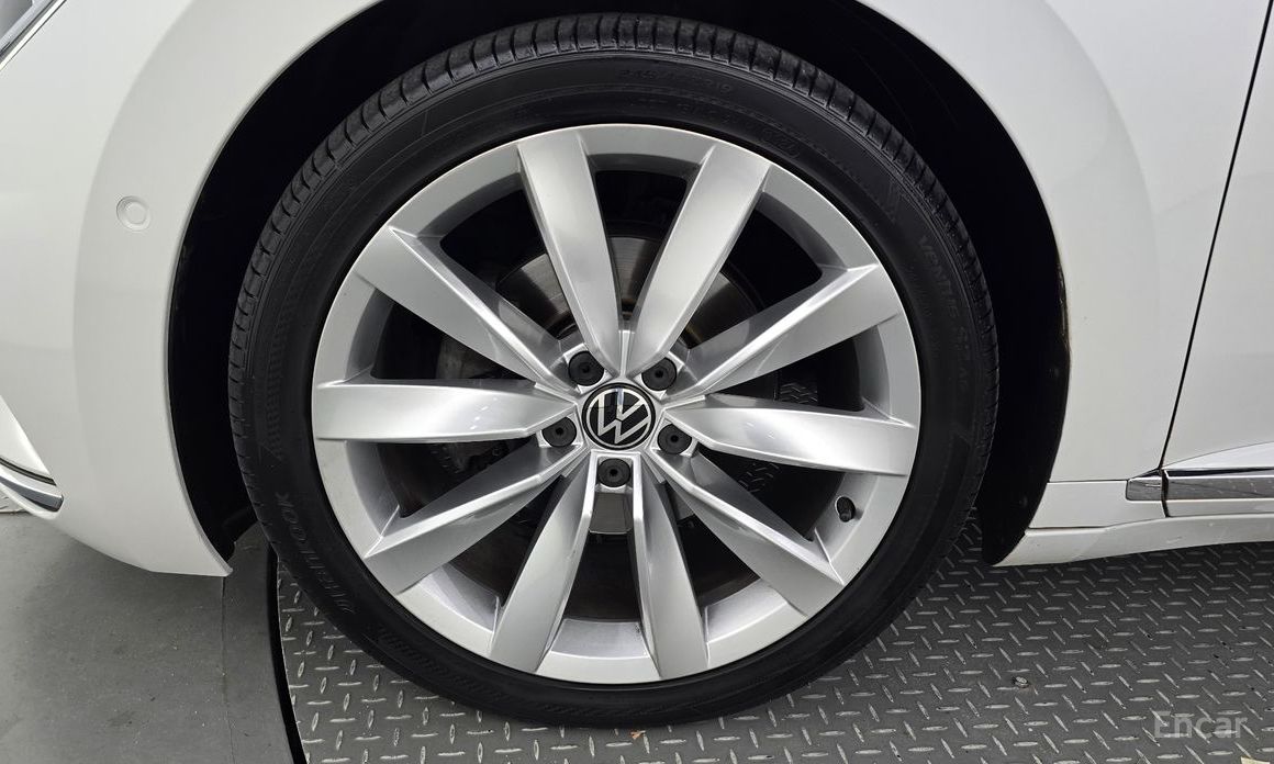 Atheon 2.0 TDI Prestige 6