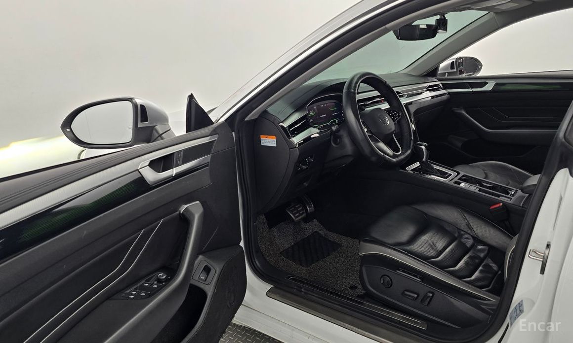 Atheon 2.0 TDI Prestige 11