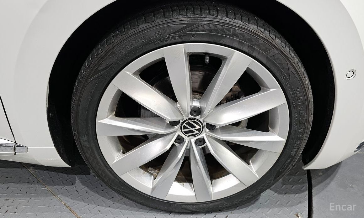 Atheon 2.0 TDI Prestige 6
