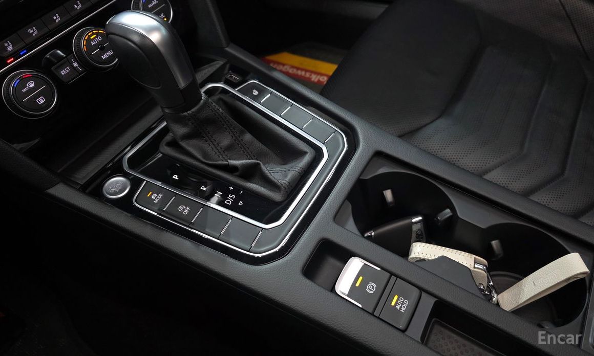 Atheon 2.0 TDI Prestige 4 Motion 9
