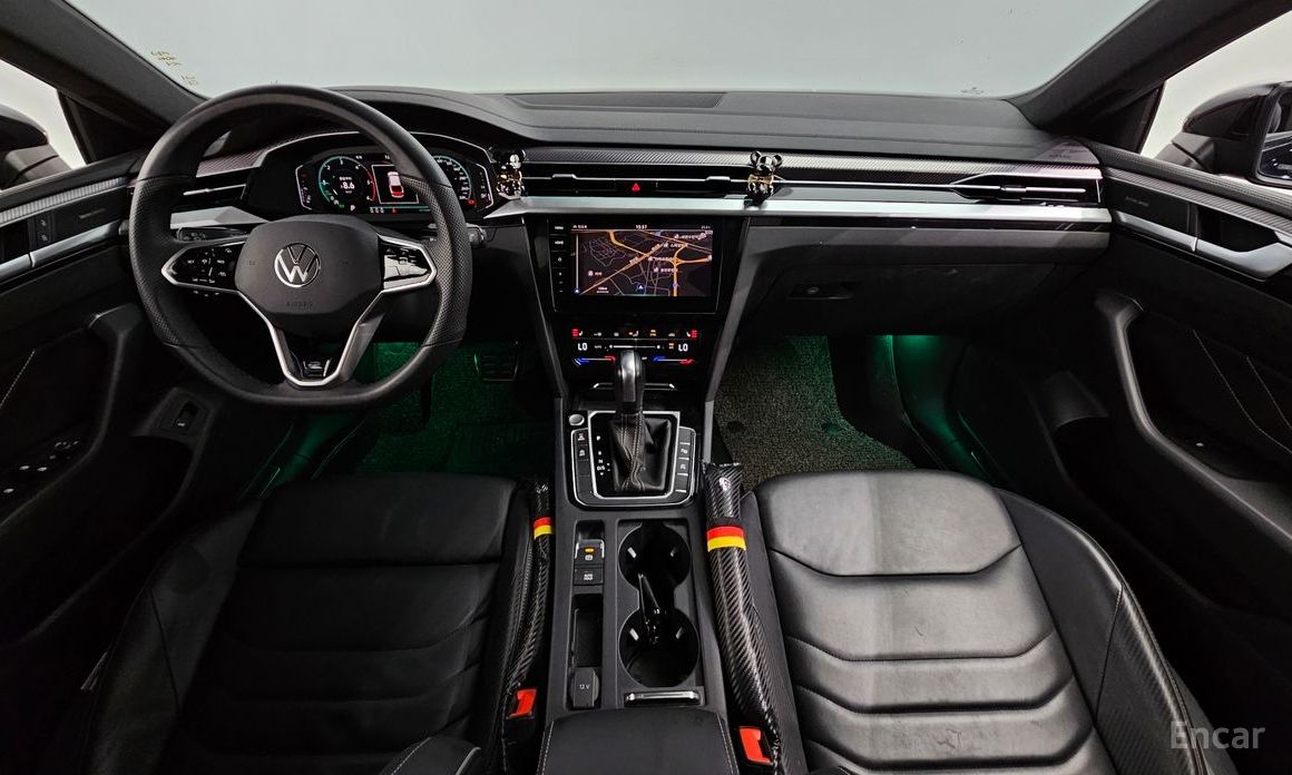 Atheon 2.0 TDI R-LINE 4 Motion 8