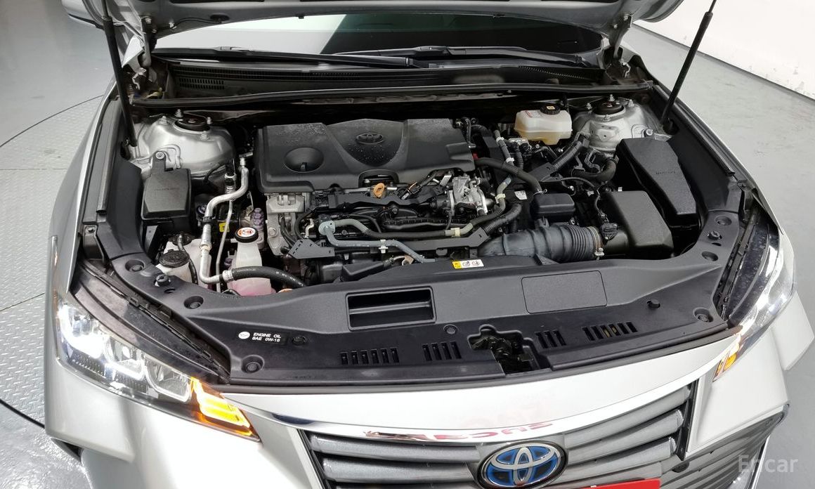 Avalon 5th Generation 2.5 Hybrid 7