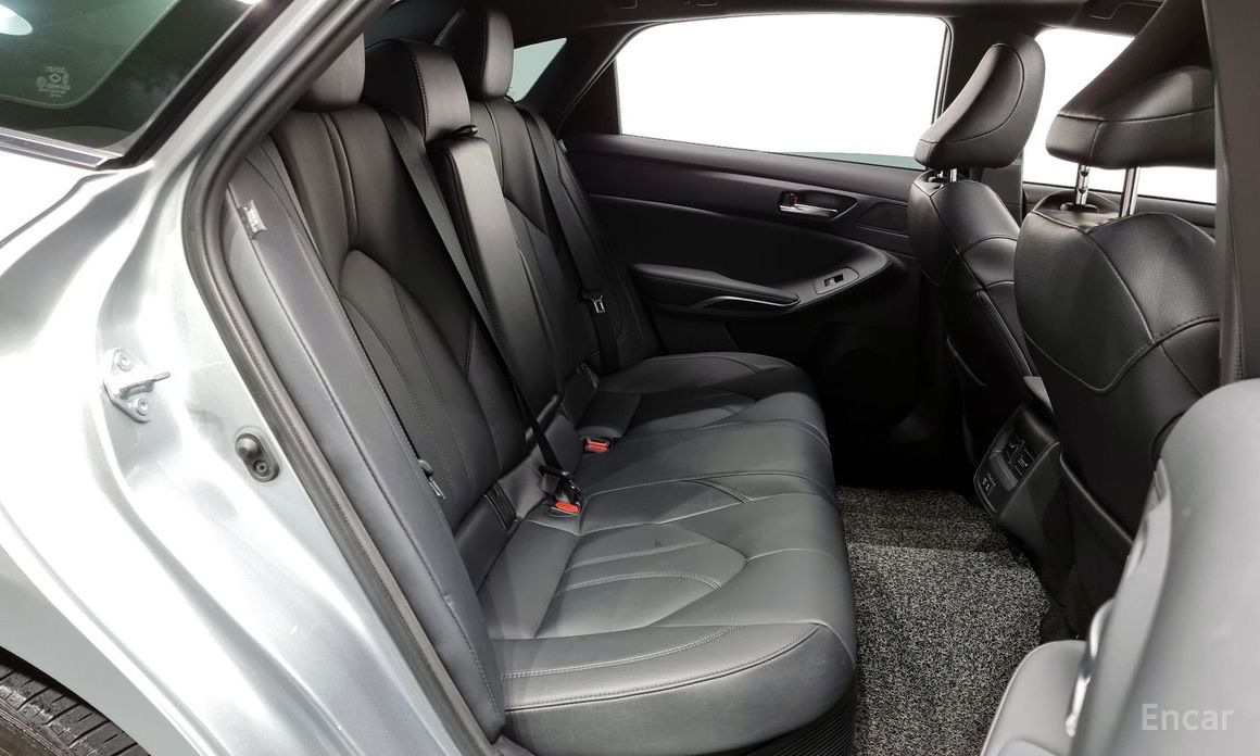 Avalon 5th Generation 2.5 Hybrid 13