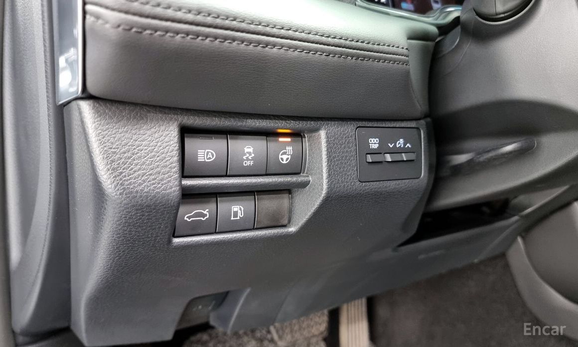 Avalon 5th Generation 2.5 Hybrid 17
