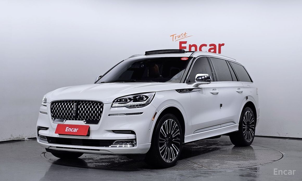 Aviator 2nd Generation 3.0 Black Label AWD 2