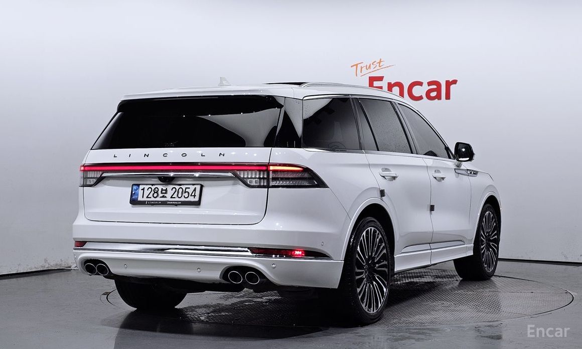 Aviator 2nd Generation 3.0 Black Label AWD 3