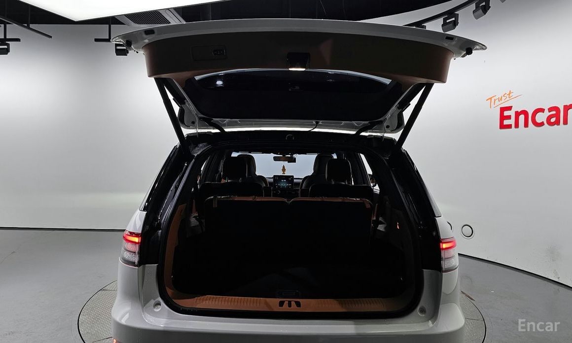 Aviator 2nd Generation 3.0 Black Label AWD 21