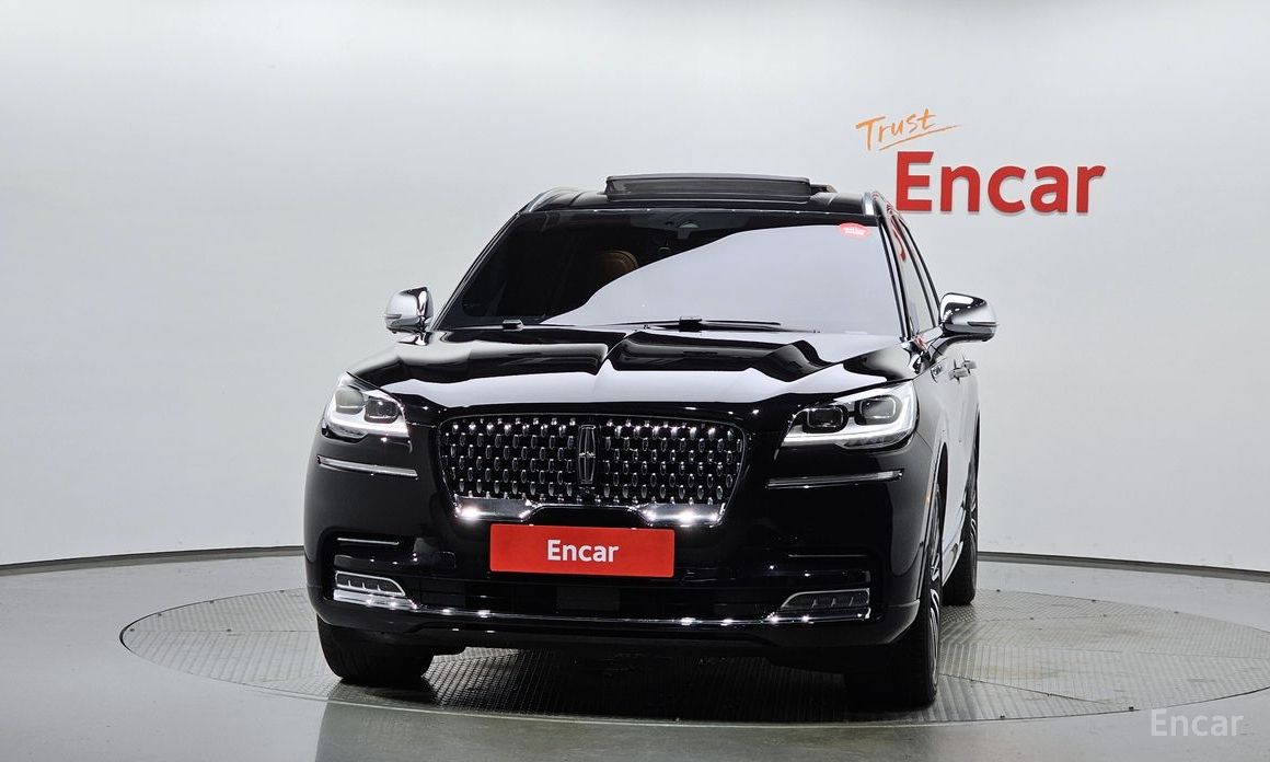 Aviator 2nd Generation 3.0 Black Label AWD 4