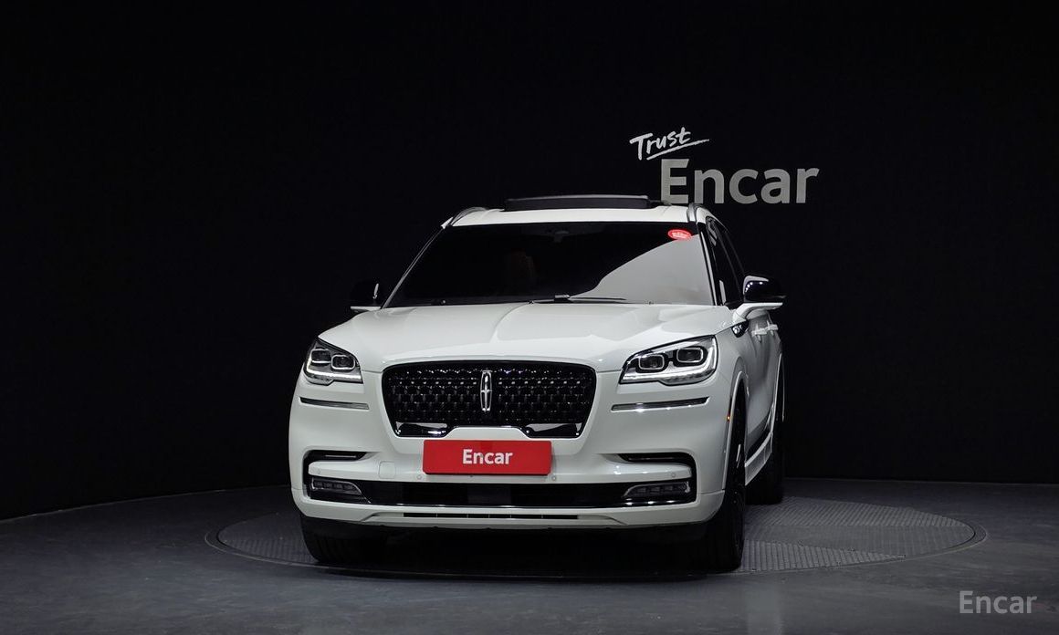 Aviator 2nd Generation 3.0 Black Label AWD 4