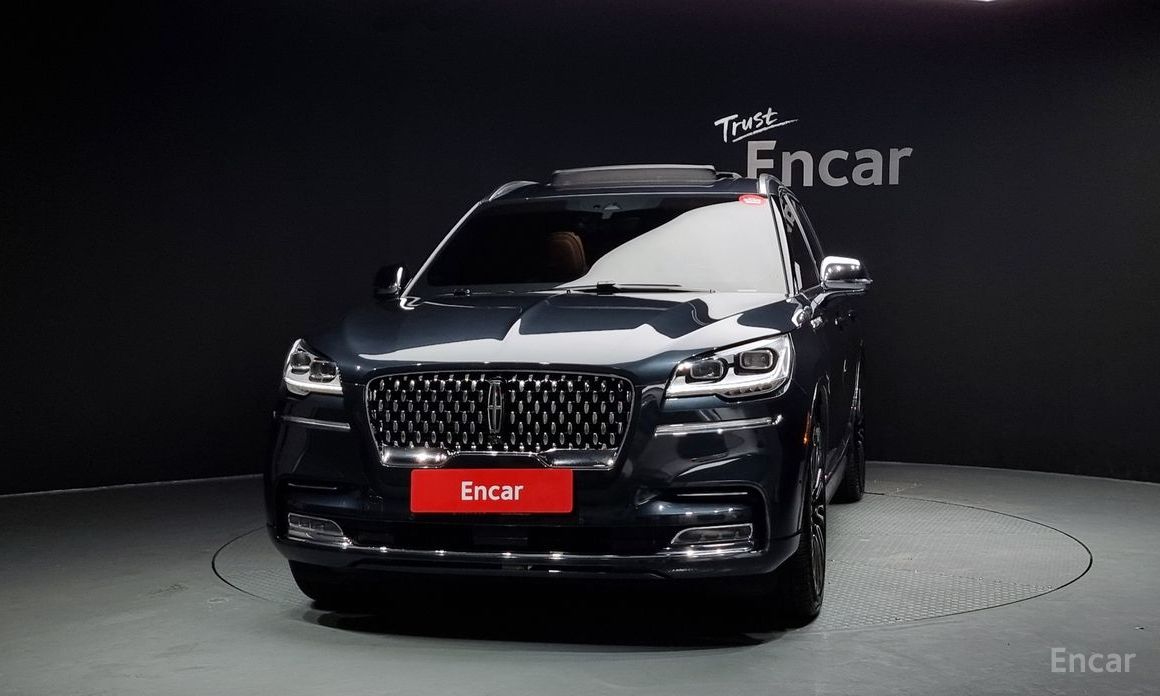 Aviator 2nd Generation 3.0 Black Label AWD 4