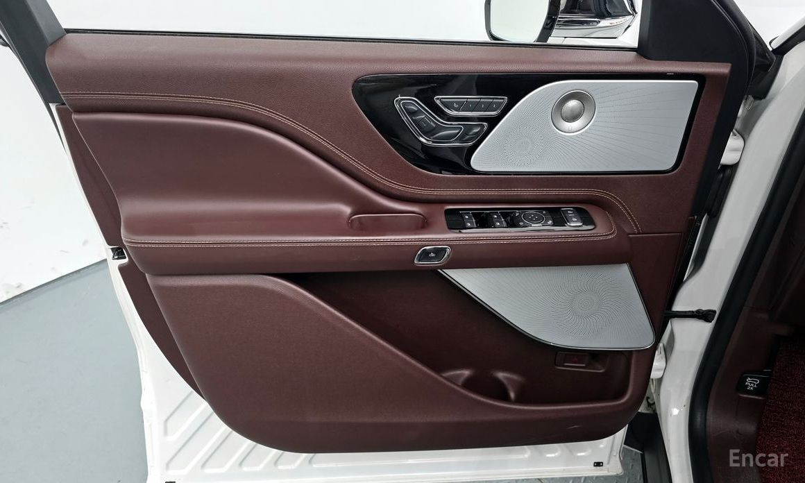 Lincoln Aviator 2nd Generation 3.0 Black Label AWD №19