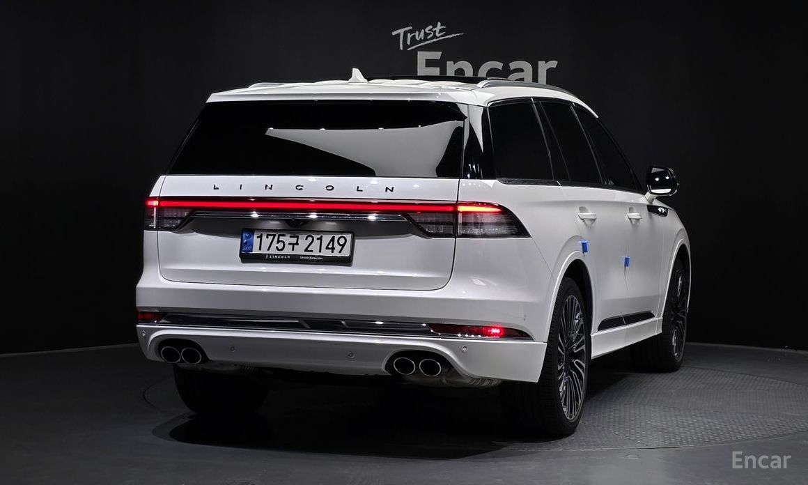 Aviator 2nd Generation 3.0 Black Label AWD 3