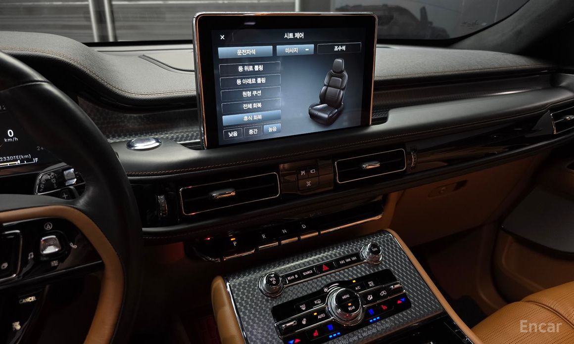 Aviator 2nd Generation 3.0 Black Label AWD 15