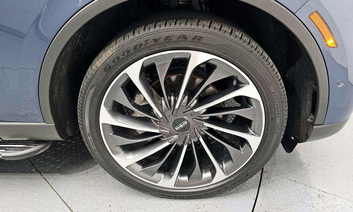 Aviator 2nd Generation 3.0 Reserve AWD 6