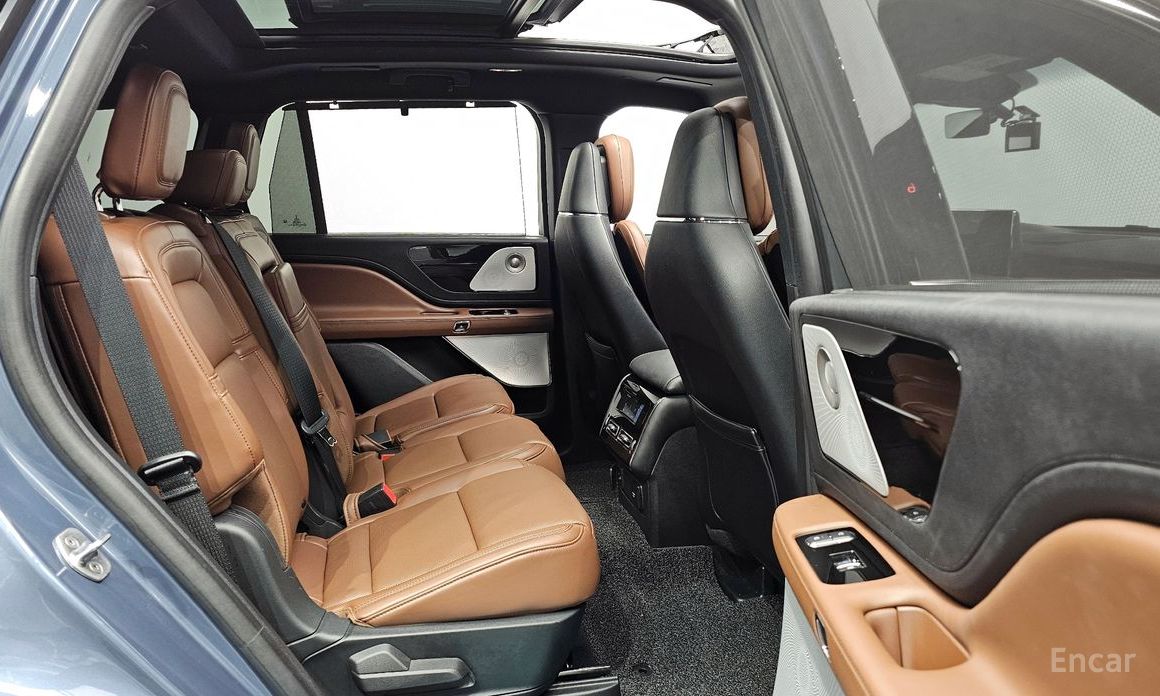 Aviator 2nd Generation 3.0 Reserve AWD 12