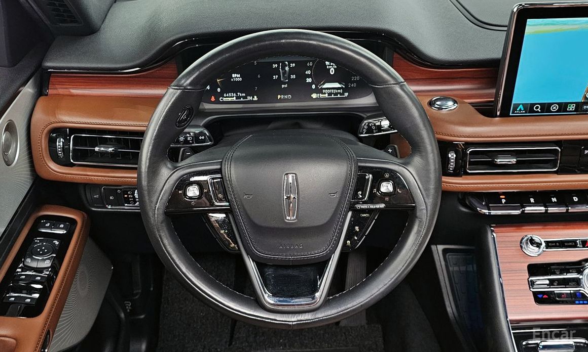 Aviator 2nd Generation 3.0 Reserve AWD 14