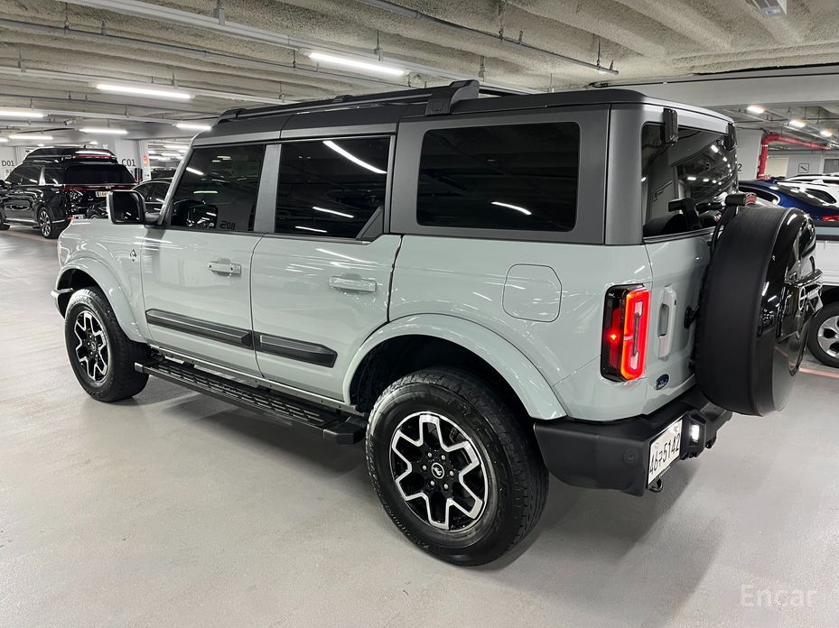 Bronco 6th Generation 2.7 Outer Banks 4