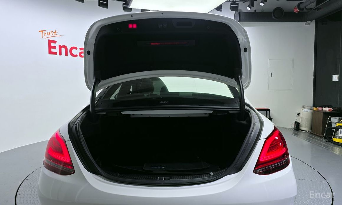 Mercedes-Benz C-Class W205C200 AMG Line №20