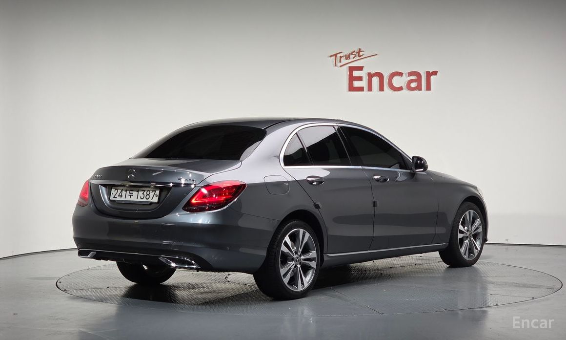 Mercedes-Benz C-Class W205C220 d 4MATIC №2