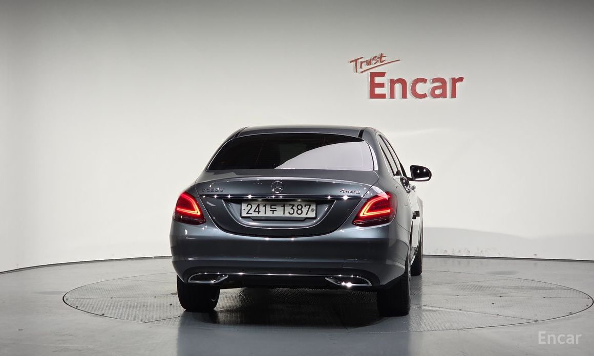 Mercedes-Benz C-Class W205C220 d 4MATIC №4