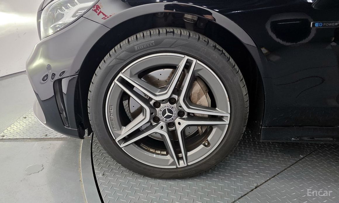 Mercedes-Benz C-Class W205C300e 4MATIC AMG Line №6