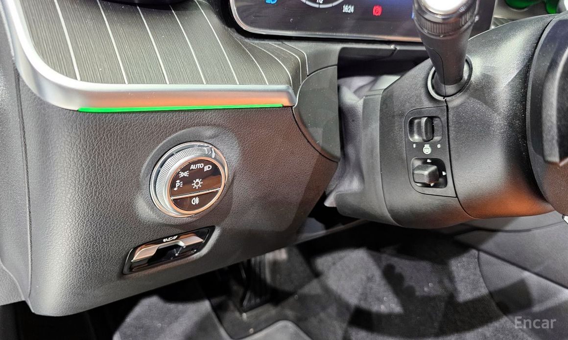 C-Class W206C200 4MATIC Avant-GARDE 16