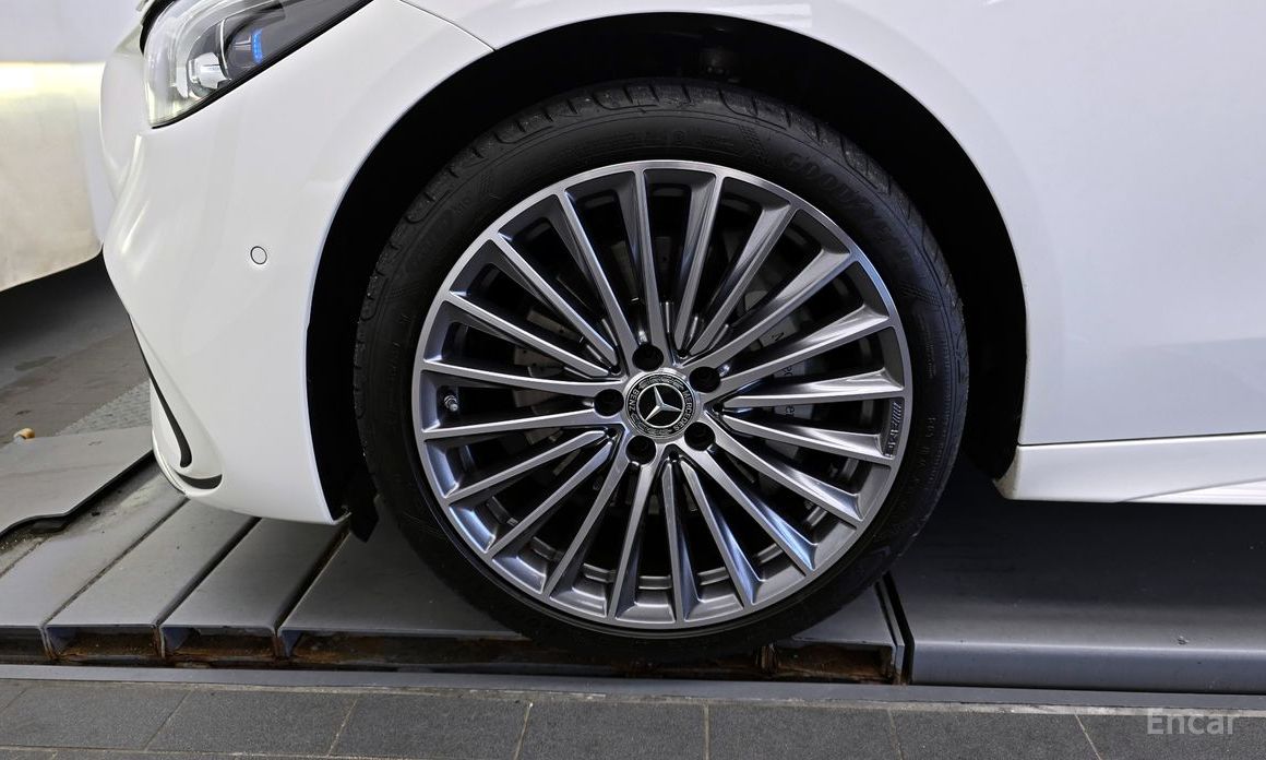 C-Class W206C300 AMG Line 6