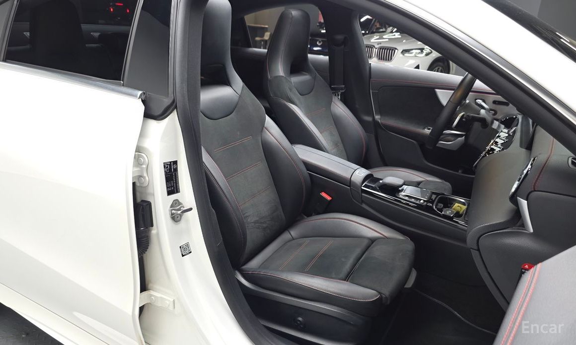 CLA-Class C118CLA250 4MATIC 10