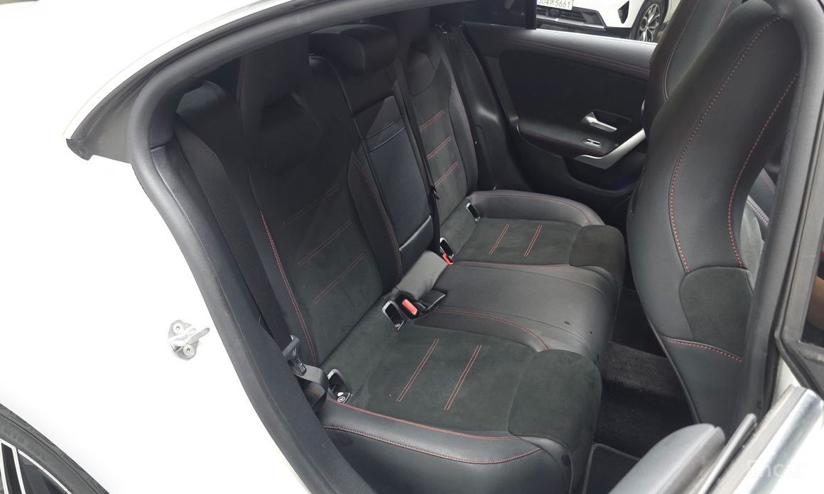 CLA-Class C118CLA250 4MATIC 12