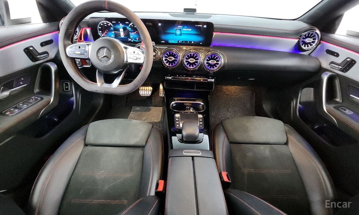 CLA-Class C118CLA250 4MATIC 8
