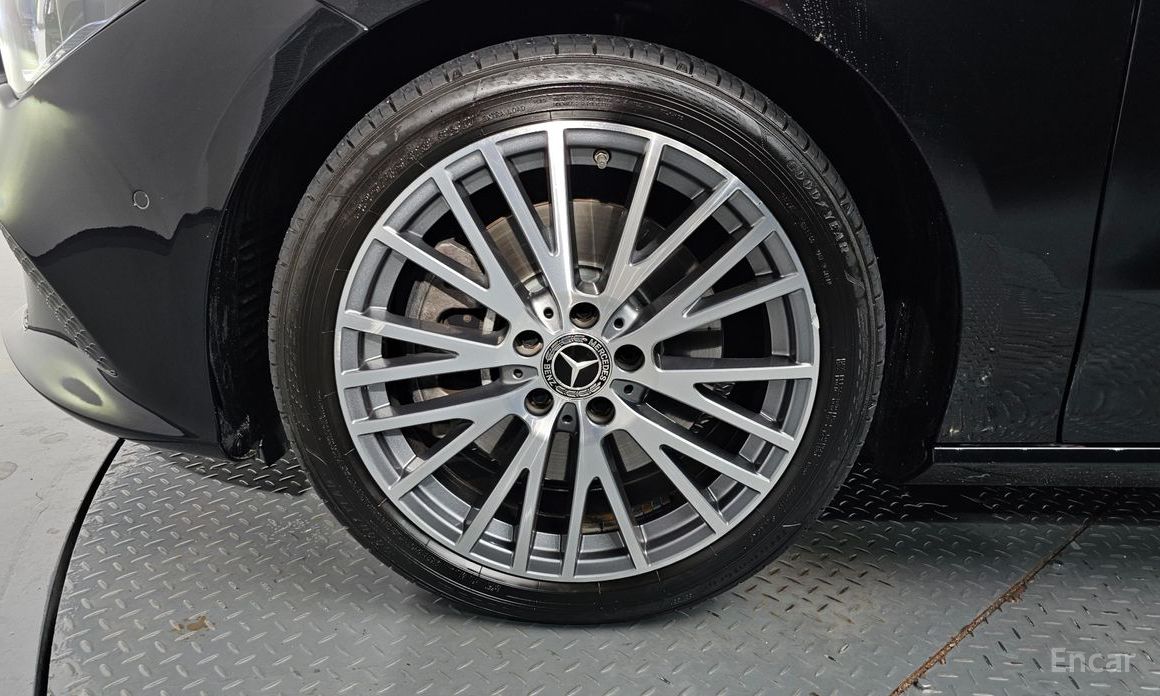 CLA-Class C118CLA250 4MATIC 5