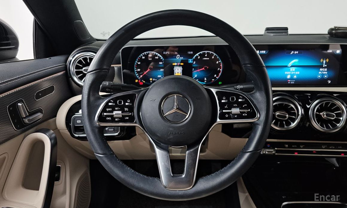 CLA-Class C118CLA250 4MATIC 13