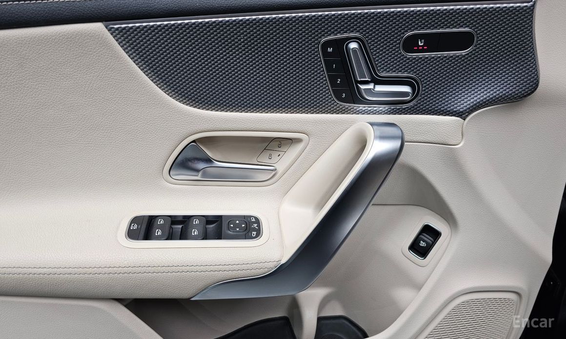 CLA-Class C118CLA250 4MATIC 17